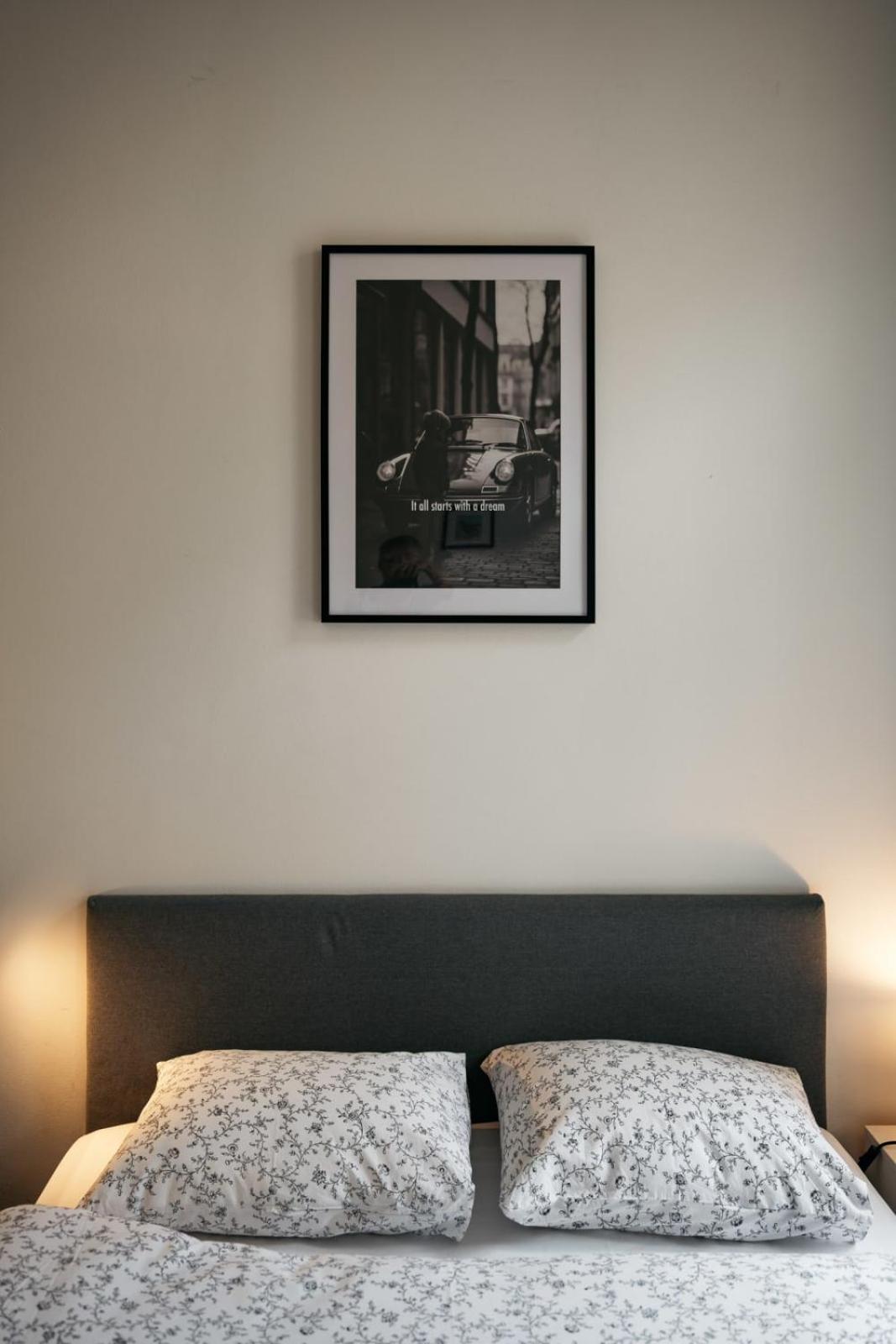Comfortable And Cosy A Few Steps From Dancing House And Naplavka Dance דירה פראג