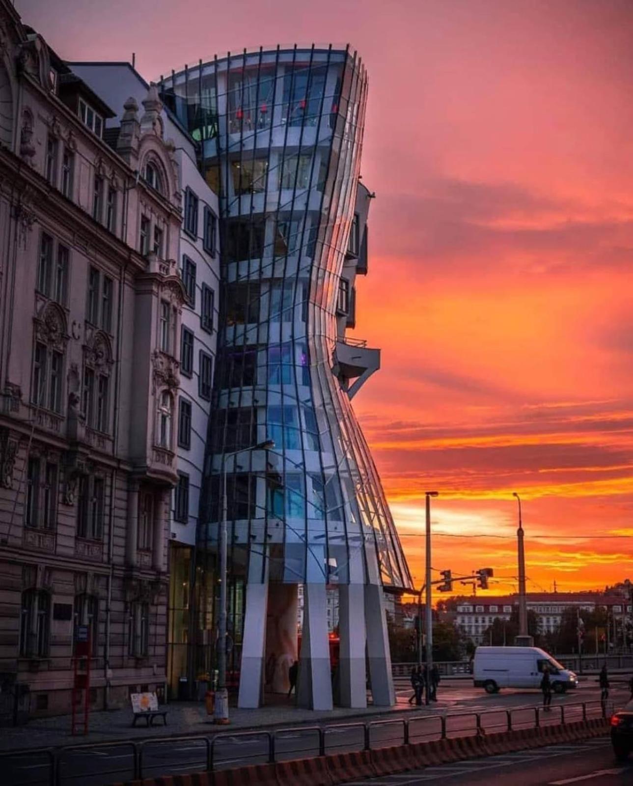 Comfortable And Cosy A Few Steps From Dancing House And Naplavka Dance * פראג