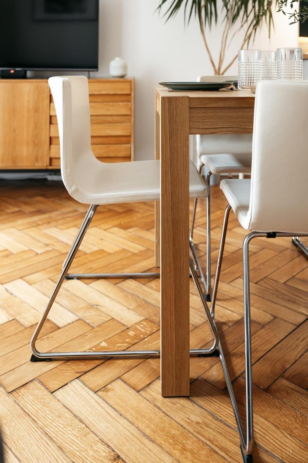 Comfortable And Cosy A Few Steps From Dancing House And Naplavka Dance Praag
